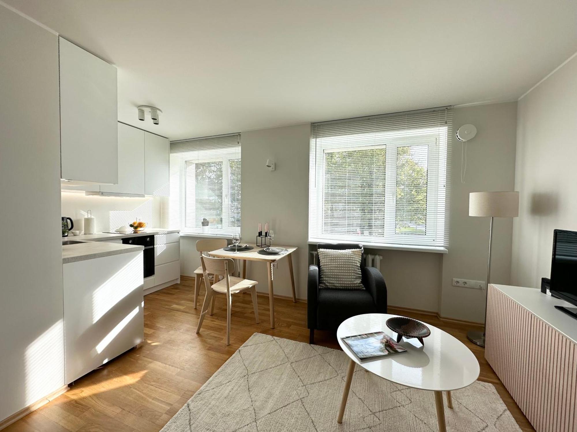 Lovely Beachfront Apartment In Paernu Buitenkant foto